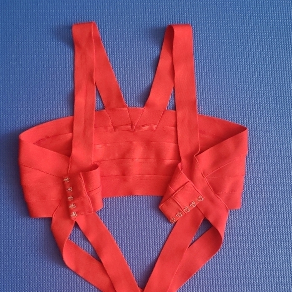 Bandage Swimsuit - Picture 5 of 7